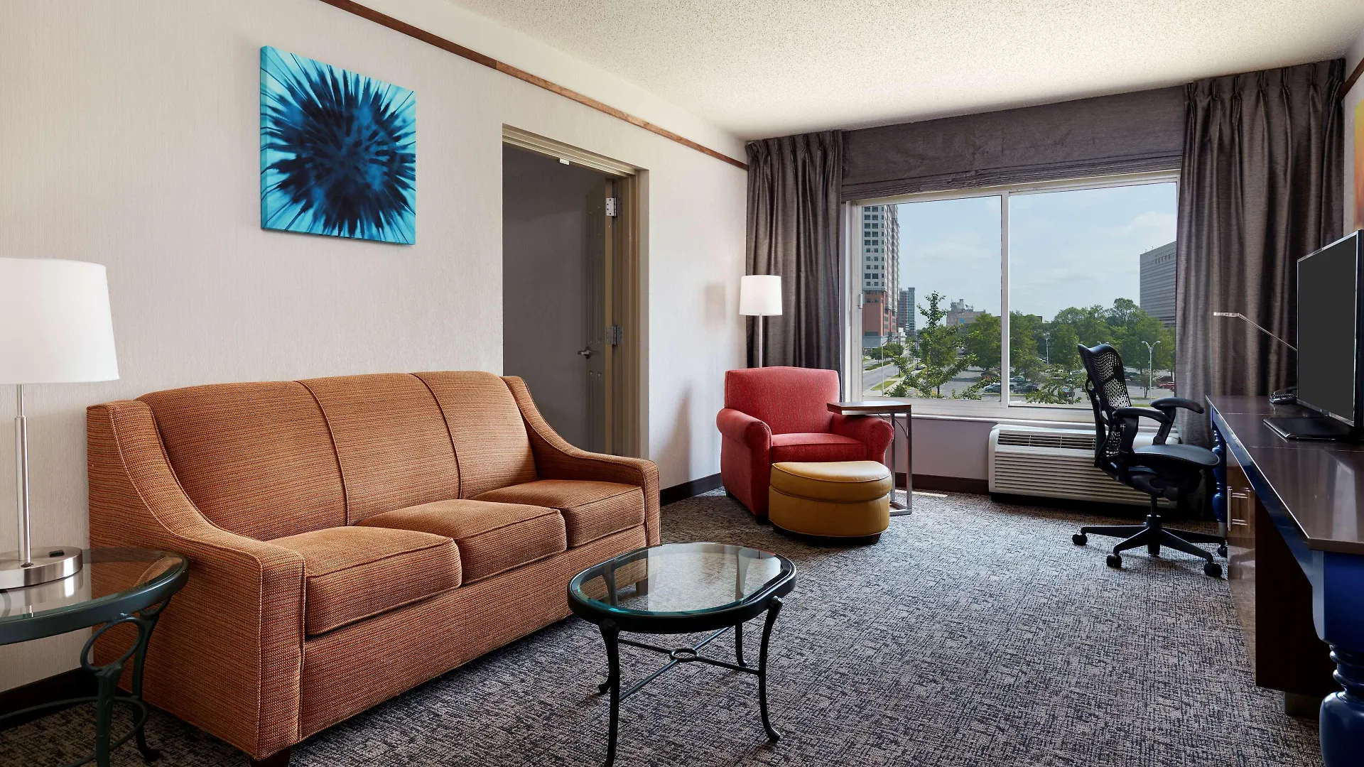 Hilton Garden Inn Charlotte Uptown Hotel