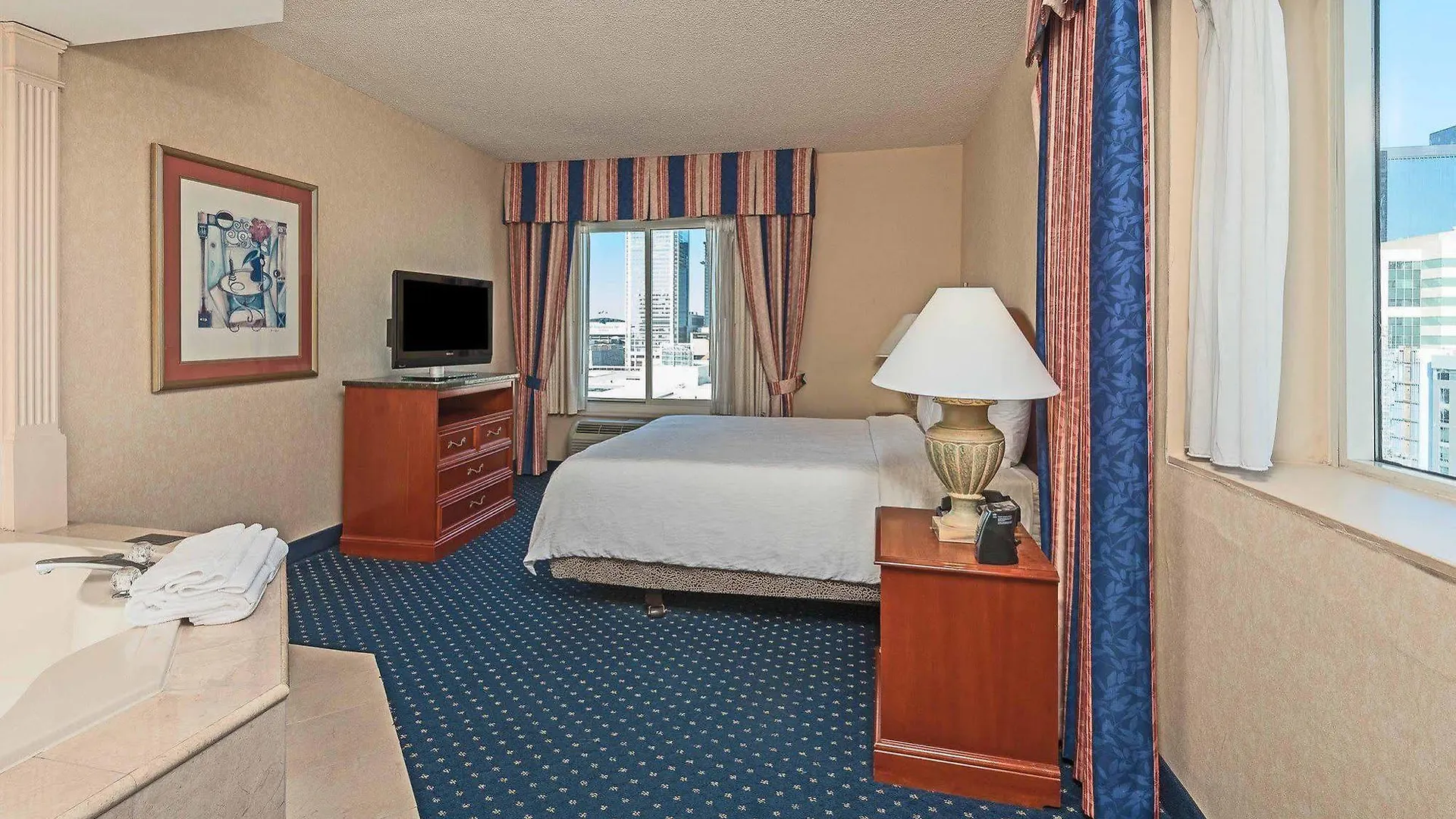 Hilton Garden Inn Charlotte Uptown 3*,