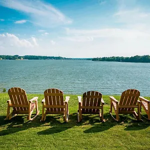 Lakefront Studio With Private Porch #39 At Long Cove Holiday home