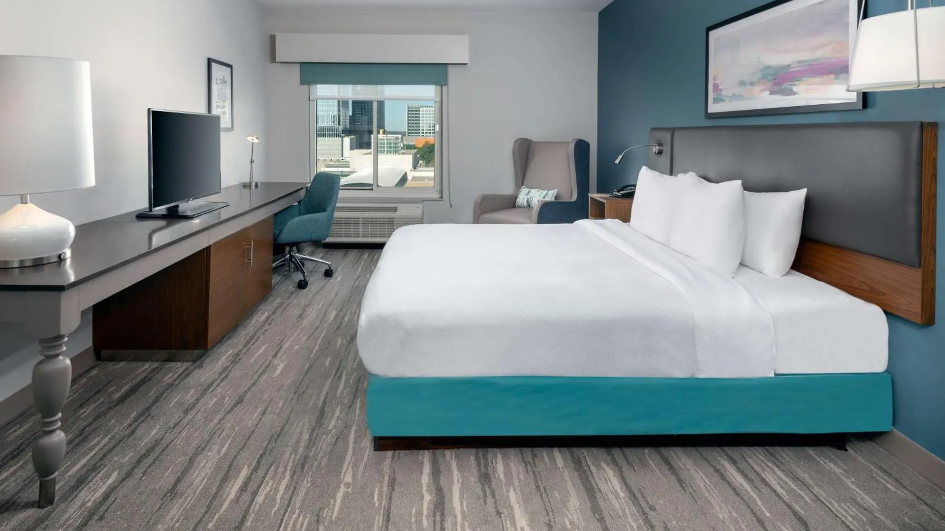 Hilton Garden Inn Charlotte Uptown Hotel
